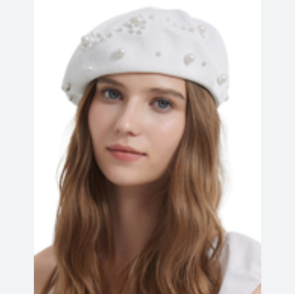 Elegant White Beret with Pearl Accents